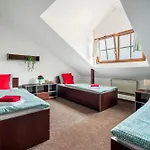 Ostende - U řeky 3*