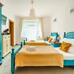 Hotel Ostende - U řeky
