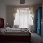 Hotel Ostende - U řeky Chocerady