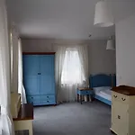 Hotel Ostende - U řeky 3*