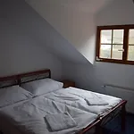 Ostende - U řeky 3* Chocerady