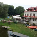 Ostende - U řeky Hotel 3*