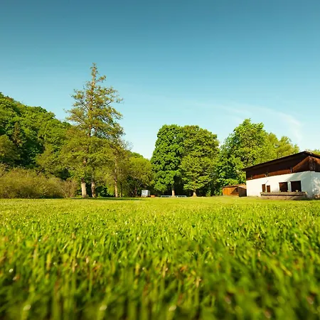 Ostende - U řeky Hotel