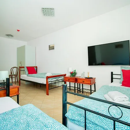 Hotel Ostende - U řeky