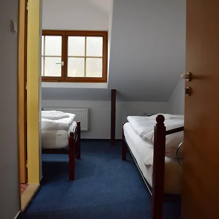 Hotel Ostende - U Reky Chocerady