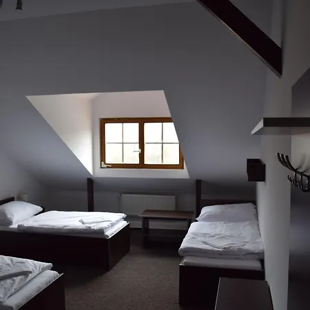 Ostende - U řeky Chocerady