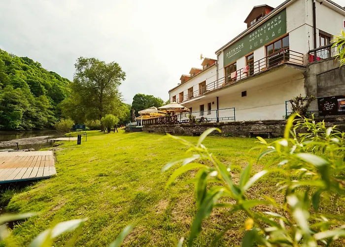 Ostende - U Reky فندق Chocerady